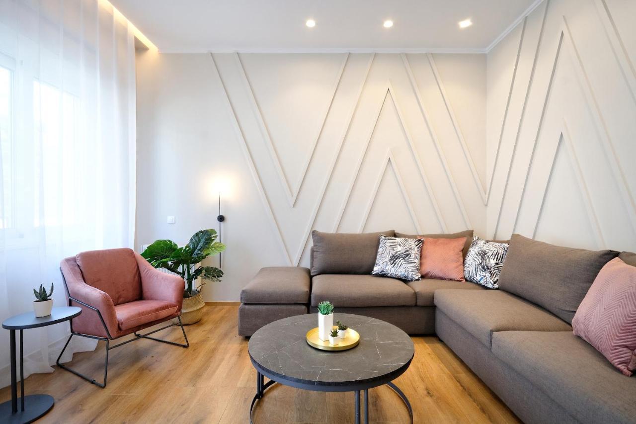 The Flirty Athens Apartment Екстер'єр фото