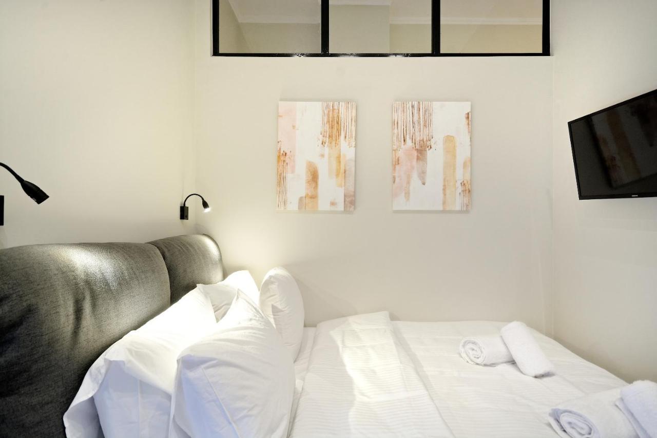 The Flirty Athens Apartment Екстер'єр фото