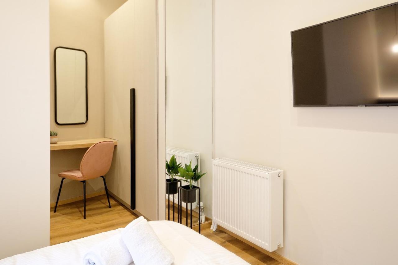 The Flirty Athens Apartment Екстер'єр фото