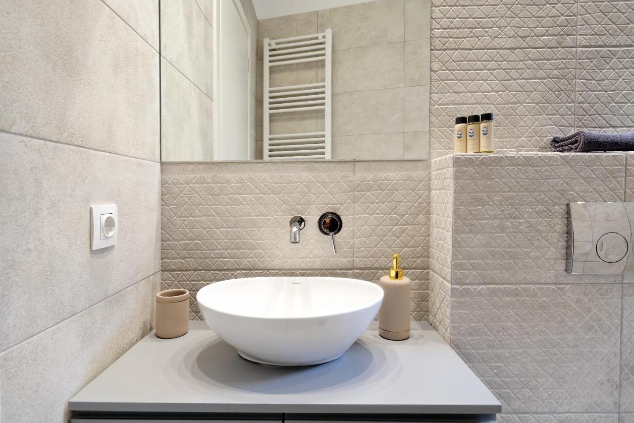 The Flirty Athens Apartment Екстер'єр фото